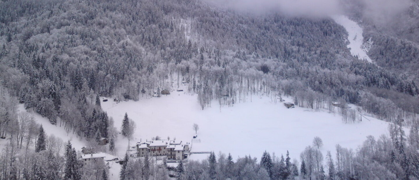 panorama invernale da rifugio Valle del drago