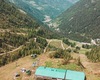 Da questa immagine si può vedere anche la strada che dal parcheggio conduce al Rifugio