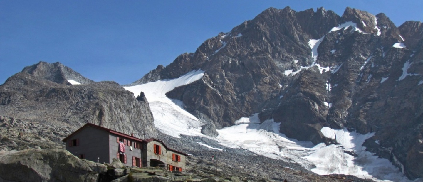 Rifugio Ponti e Monte Disgrazia