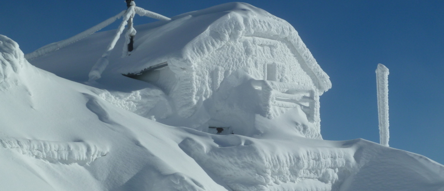 Il rif. Brioschi in Inverno