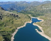 Il rifugio con il laghi Gemelli il lago Becco e lago Marcio.