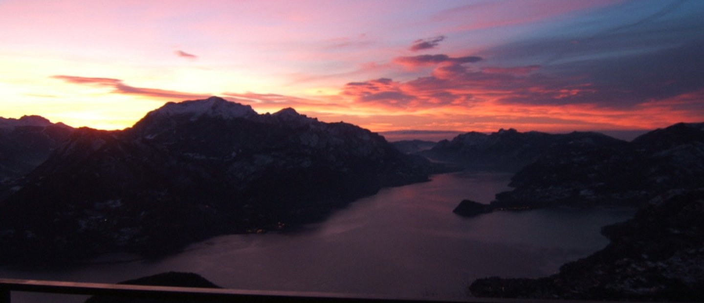 tramonto lago di como