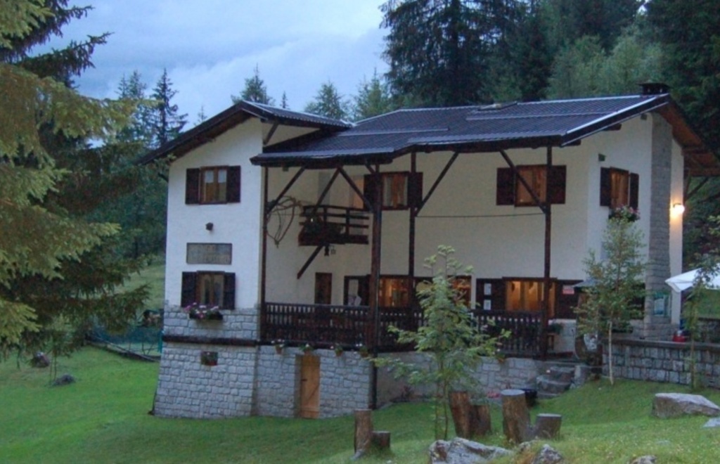 rifugio_alla_cascata