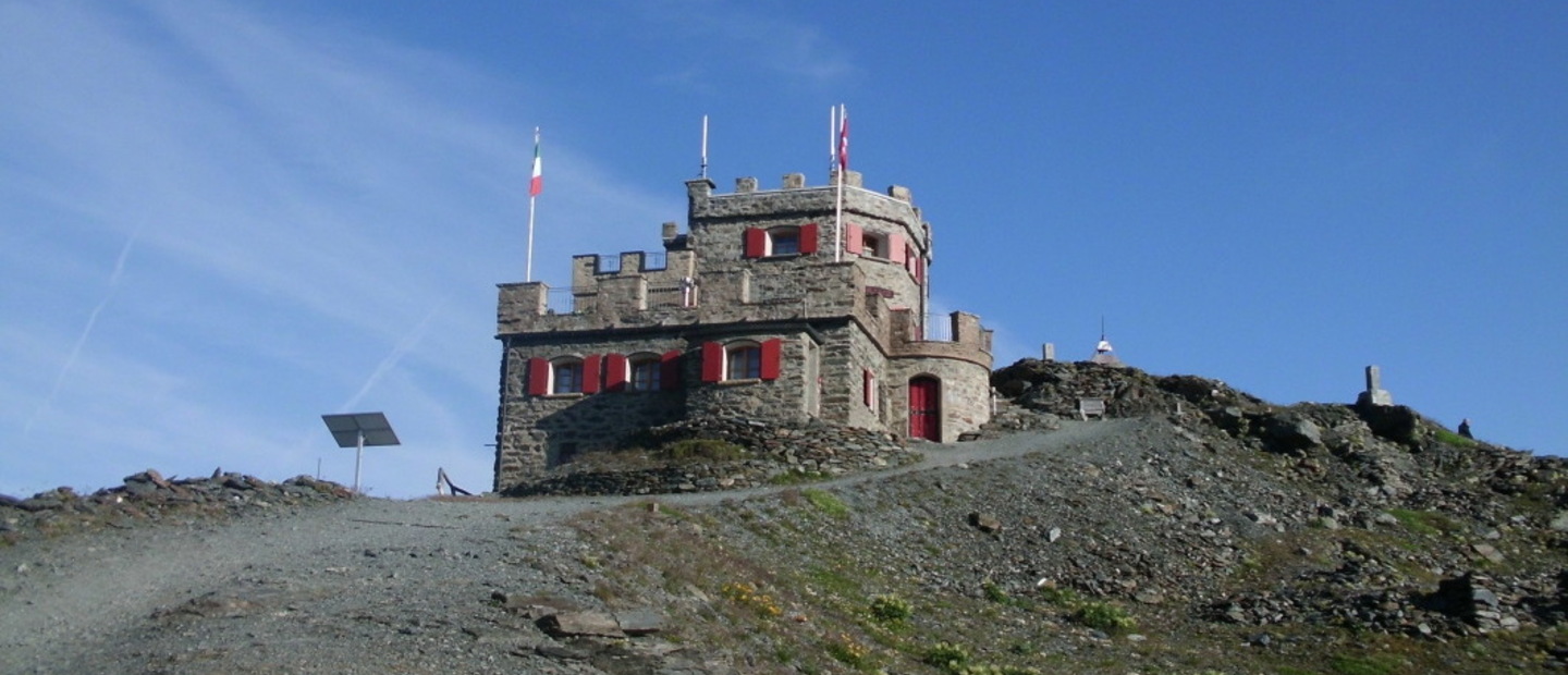 Rifugio Garibaldi Dreisprachenspitze