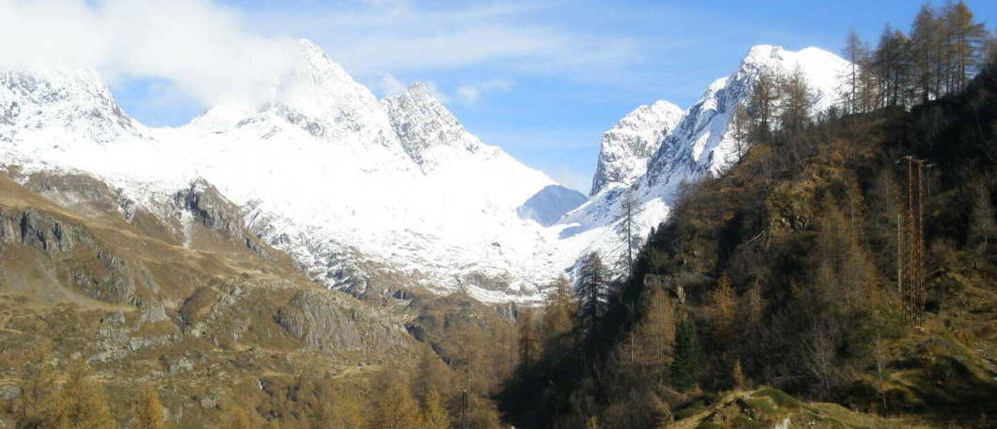 bianco autunnale al rifugio fratelli calvi