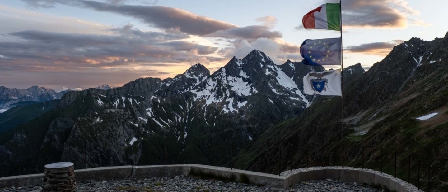 Il piazzale del rifugio