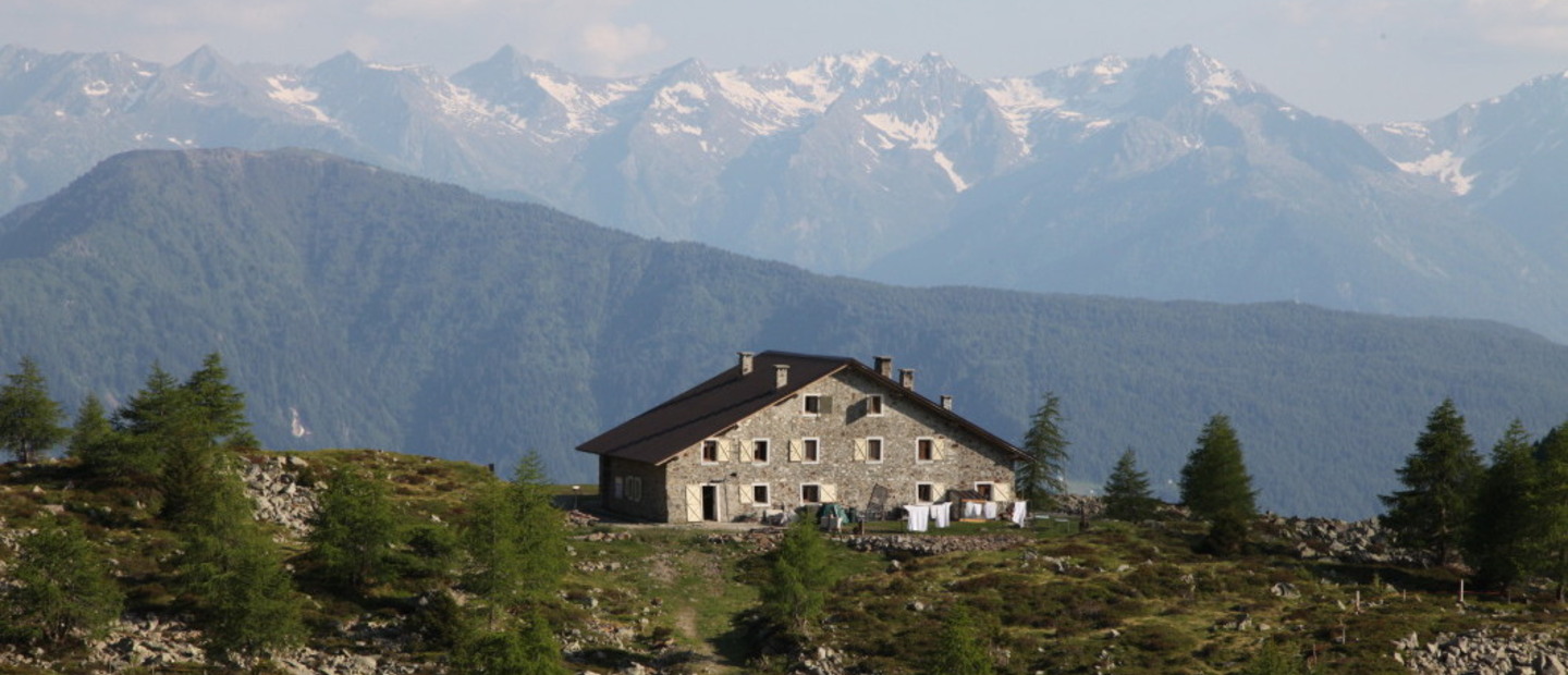 panorama dal rifugio schiazzera