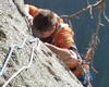 Lungo una via di arrampicata sopra al rifugio