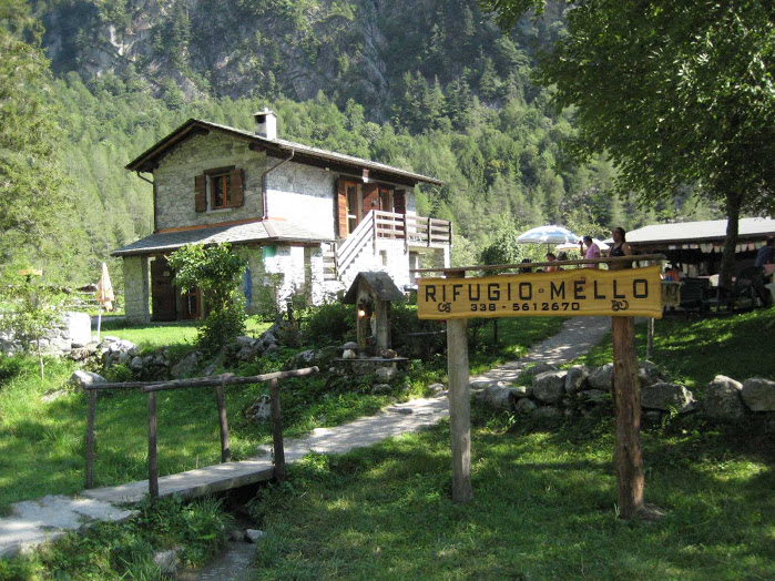 Rifugio Mello, Val Masino, Sondrio Rifugi di Lombardia Rifugio Mello, Val Masino, Sondrio Rifugi di Lombardia